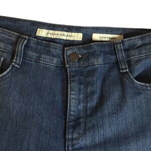 Jones New York Jeans – Sutton Straight – Size 8 – Excellent Condition